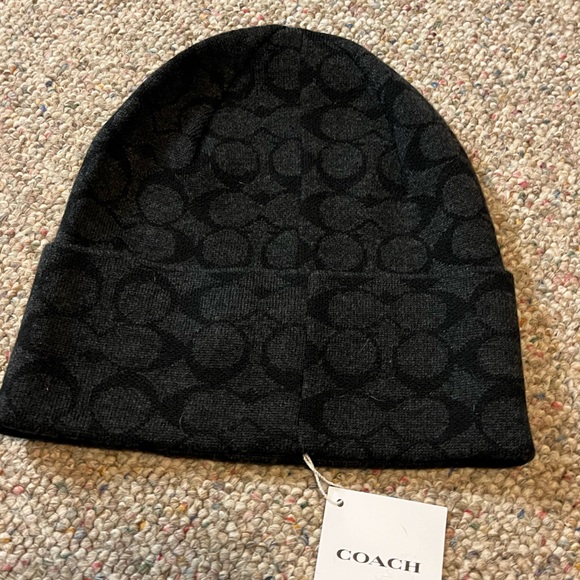 🎉 HP 🎉 🆕 Coach Signature Knit Beanie - Picture 4 of 8